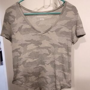 American Eagle Outfitters Women's Camouflage V-Neck Top - Gray